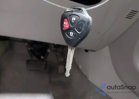 2008 Toyota Rav4 Base V6 z USA, uszkodzony, nr VIN JTMBK33V885070811